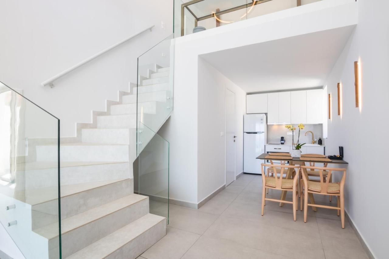 Aros Luxury Villas Lakki  Екстер'єр фото