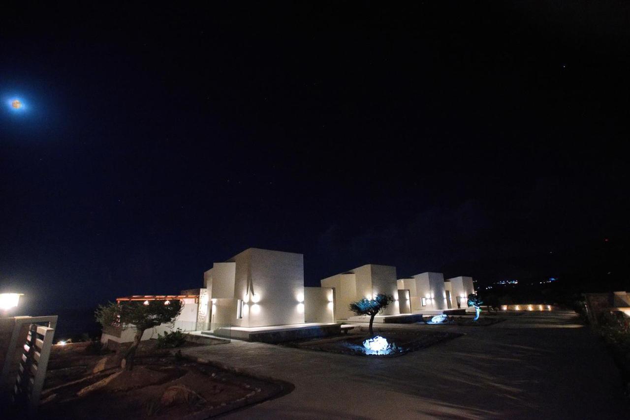 Aros Luxury Villas Lakki  Екстер'єр фото